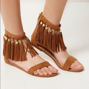 Brown Tassel Sandals 👡